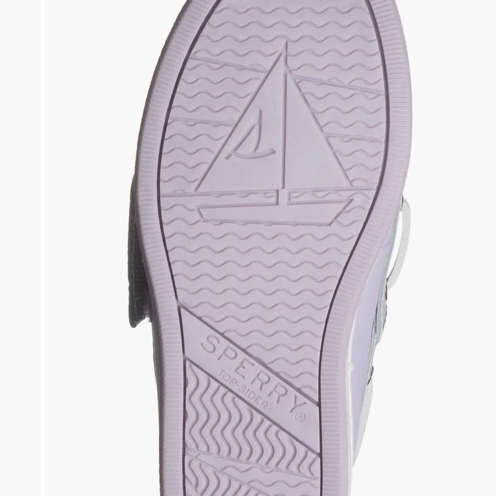 NWT Sperry Kids Lavender Boat Shoe with White Laces 9M
